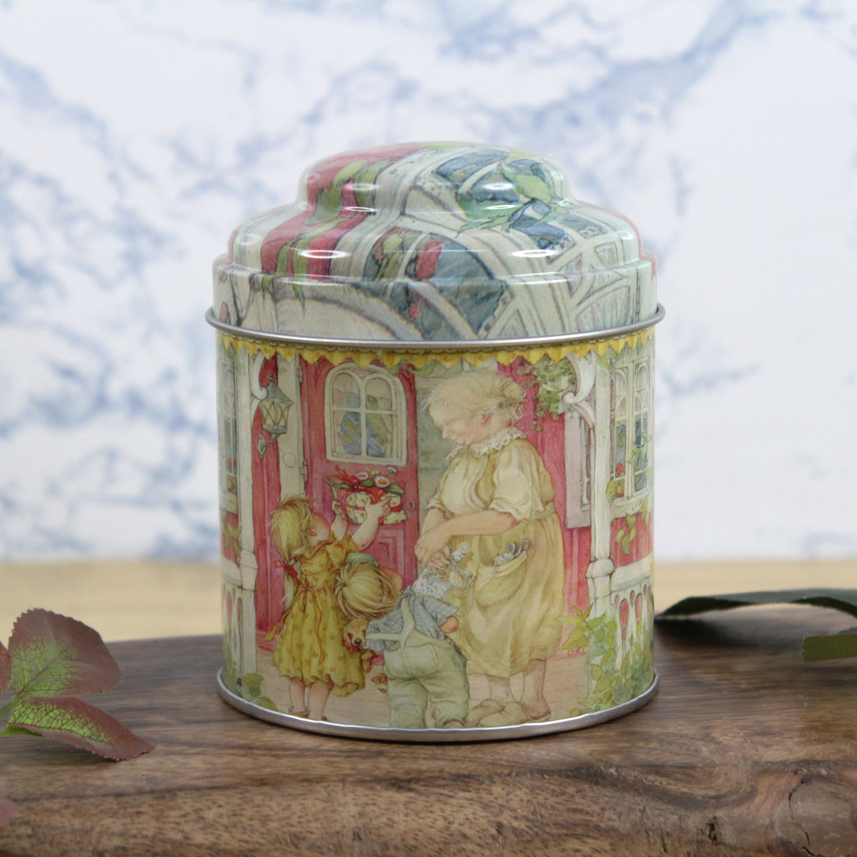 Our Green Window Metal Vintage old granny and daughter print storage container