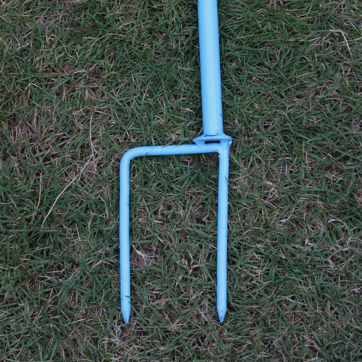 Our Green Window Metal 2 in 1 Birdfeeder and birdstand Stand Blue Color