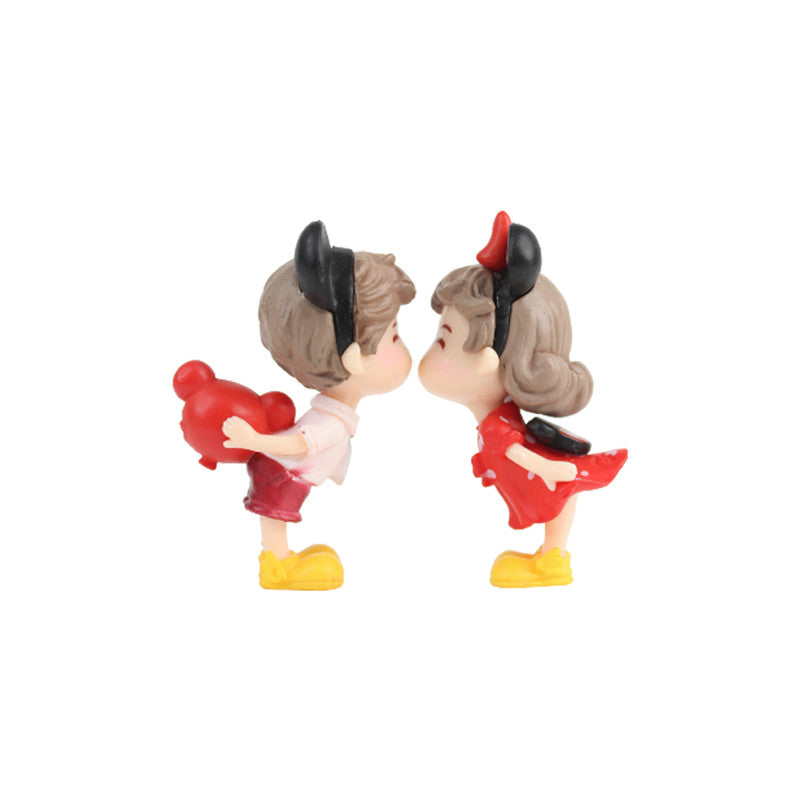 Mickey and Minni Couple( Miniature toys , cake toppers , small figuine, Valentine couple)