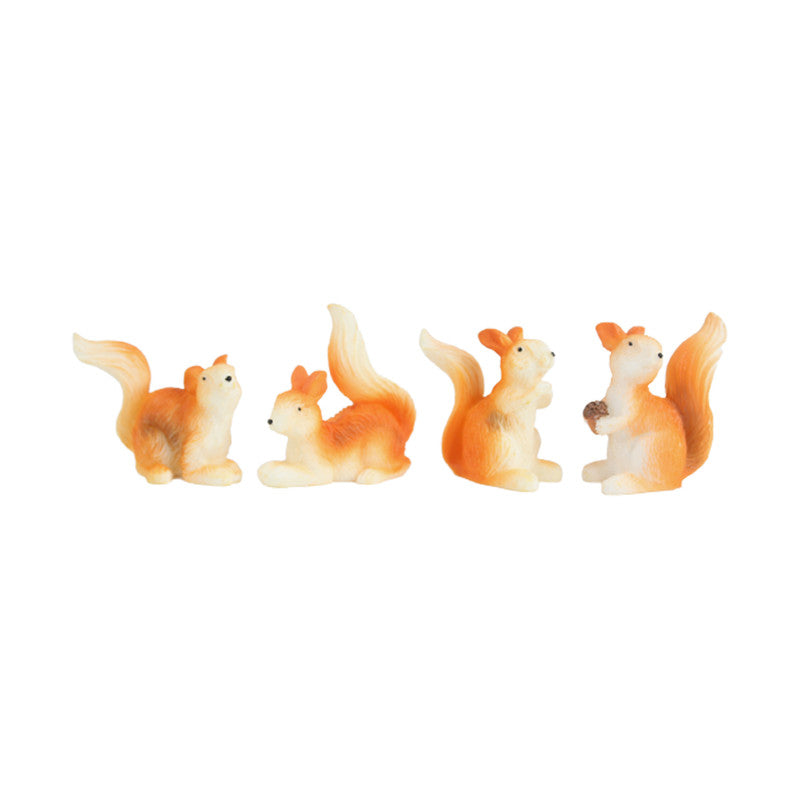 Wonderland  Resin garden decor Playing Squirrel Family