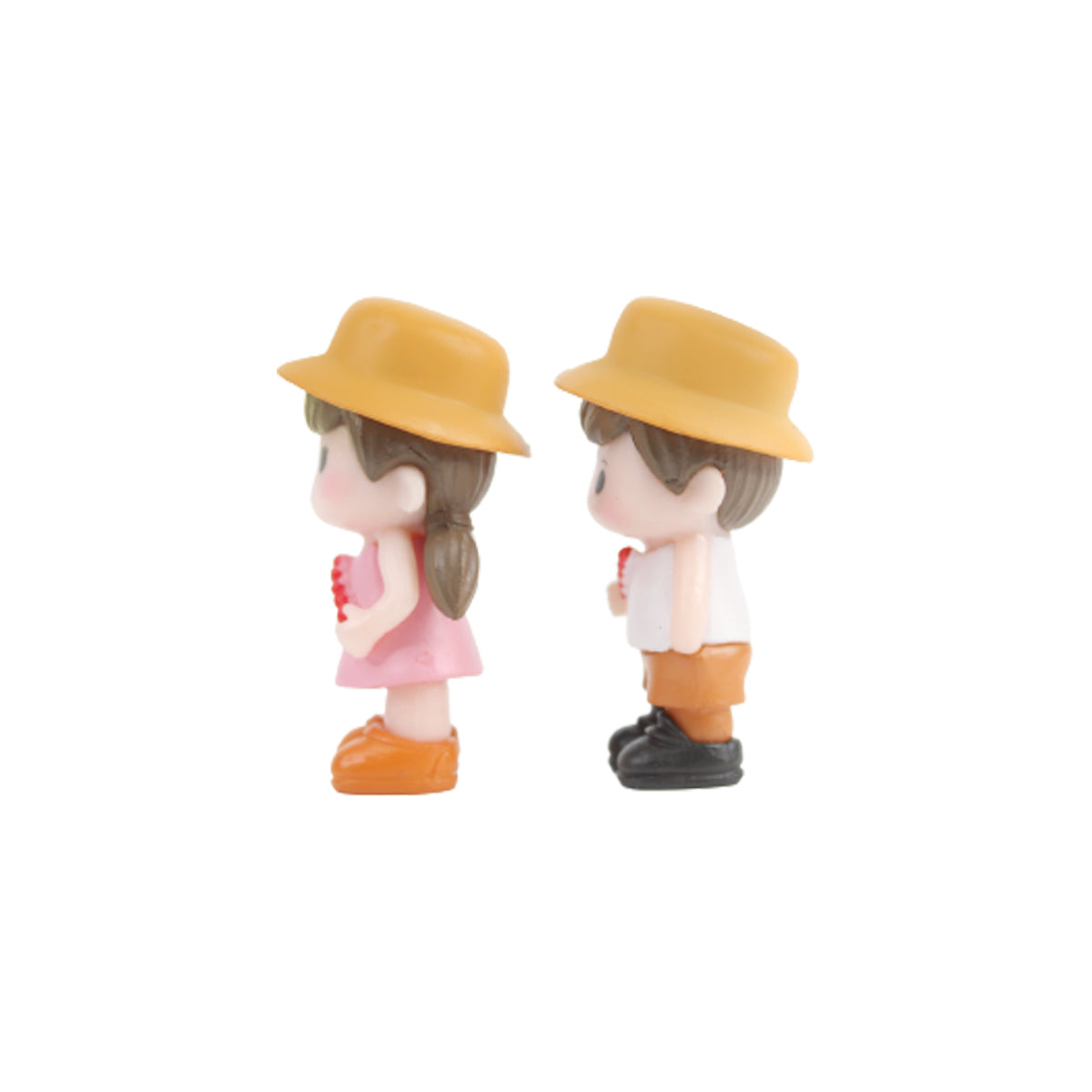 Hat couple-2 (Beige)( Miniature toys , cake toppers , small figuine, Valentine couple)