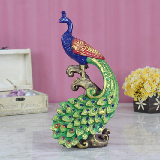 Wonderland Resin Beautifull Peacock Garden decor