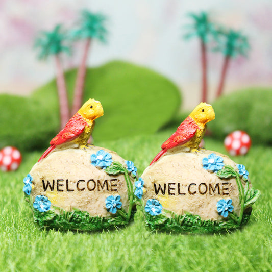 Miniature Toys : (Set of 4) Bird on Stone