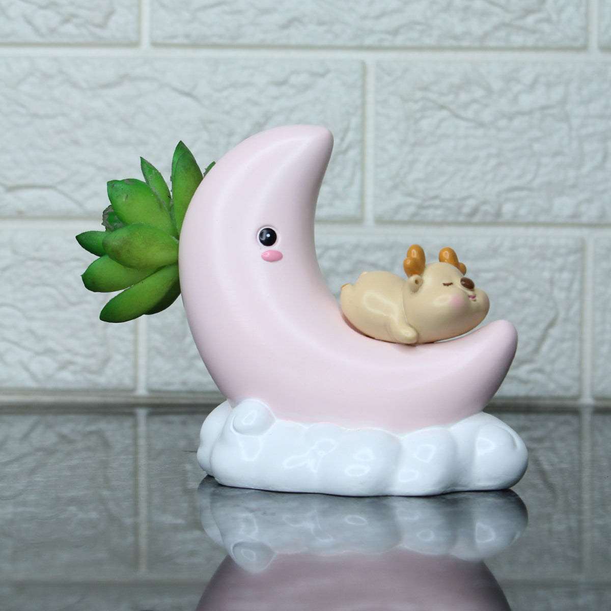 Miniature Toys : Moon and Sleepy Deer Succulent Pot