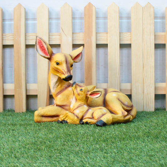 Sitting Mother and Baby Deer Statue for Garden Decoration (Light Brown)