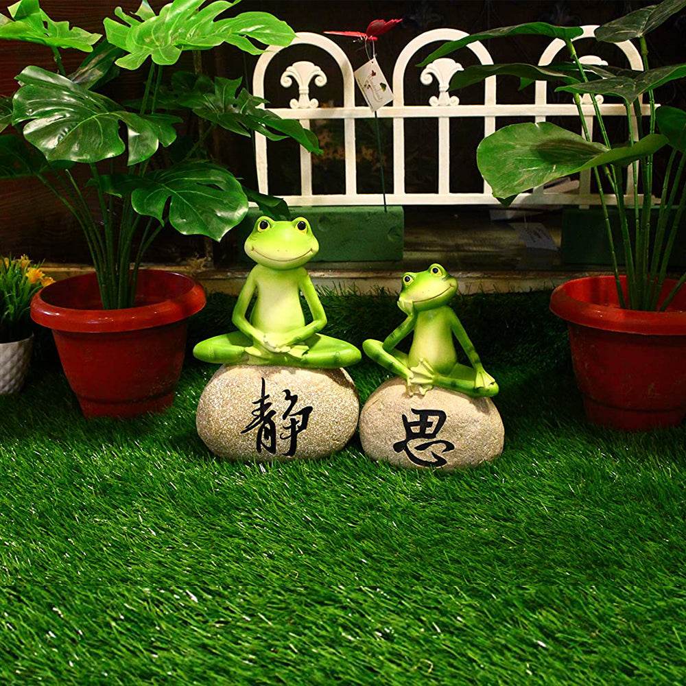 (Set of 2) Frogs Sitting on Stone for Garden Decoration