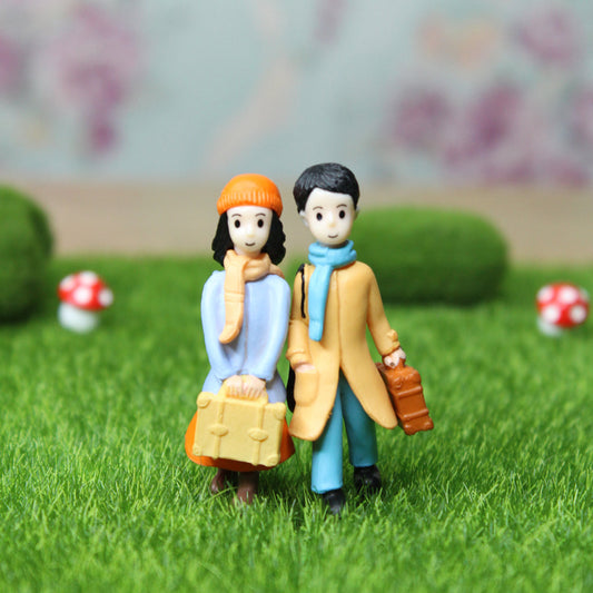 Miniature Toys : Winter Couple for Fairy Garden Accessories