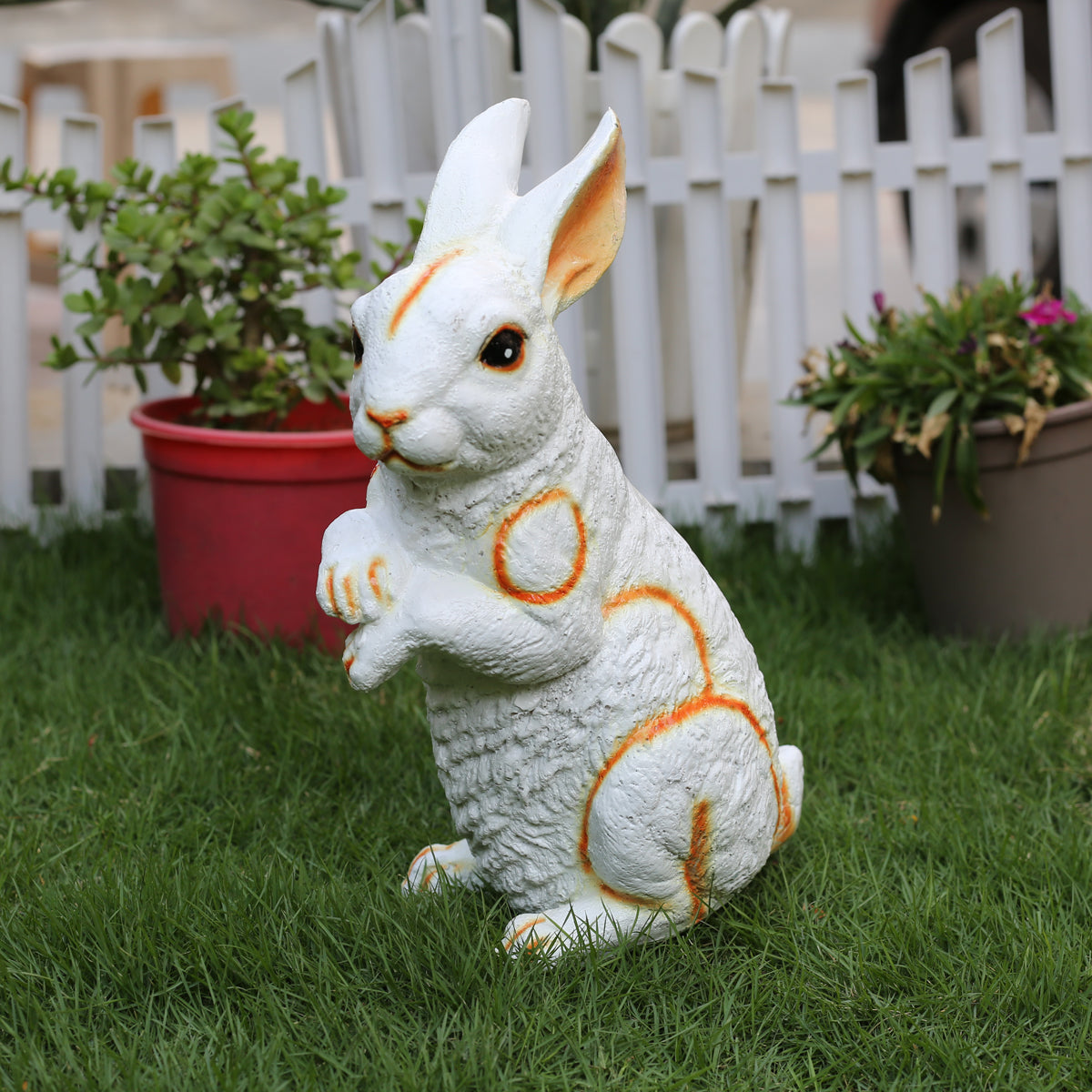 Standing Bunny Rabbit Statue for Garden Decoration