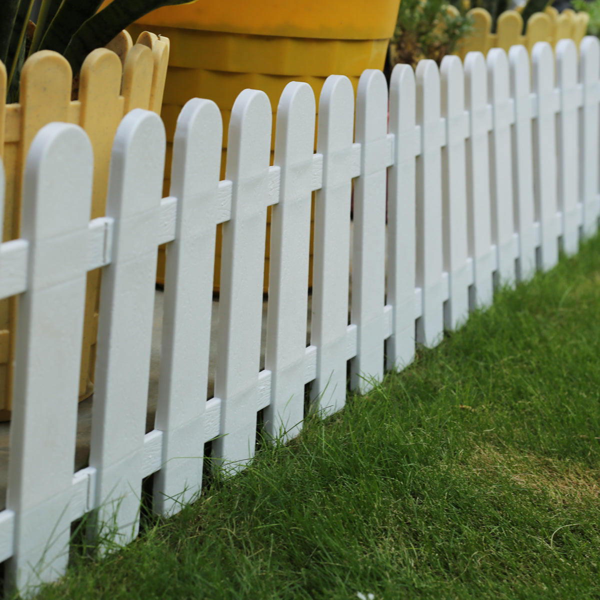 Pack of 8 : PP Picket self Standing Fence for Indoor/Outdoor Garden