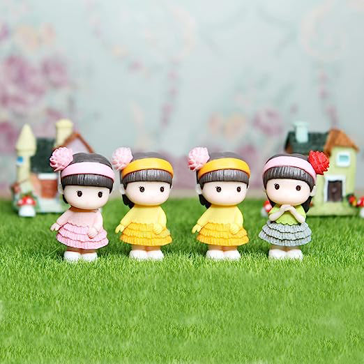 Miniature Toys : (Set of 4) Small Doll Girls