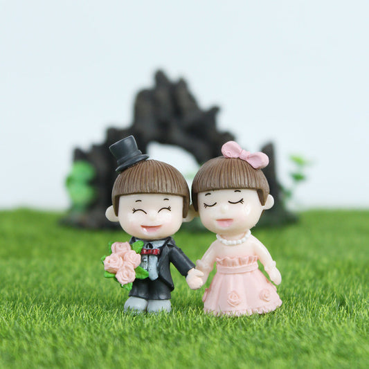 (set of 2) Wedding Bride & Groom (Pink & Black)  Miniature toys