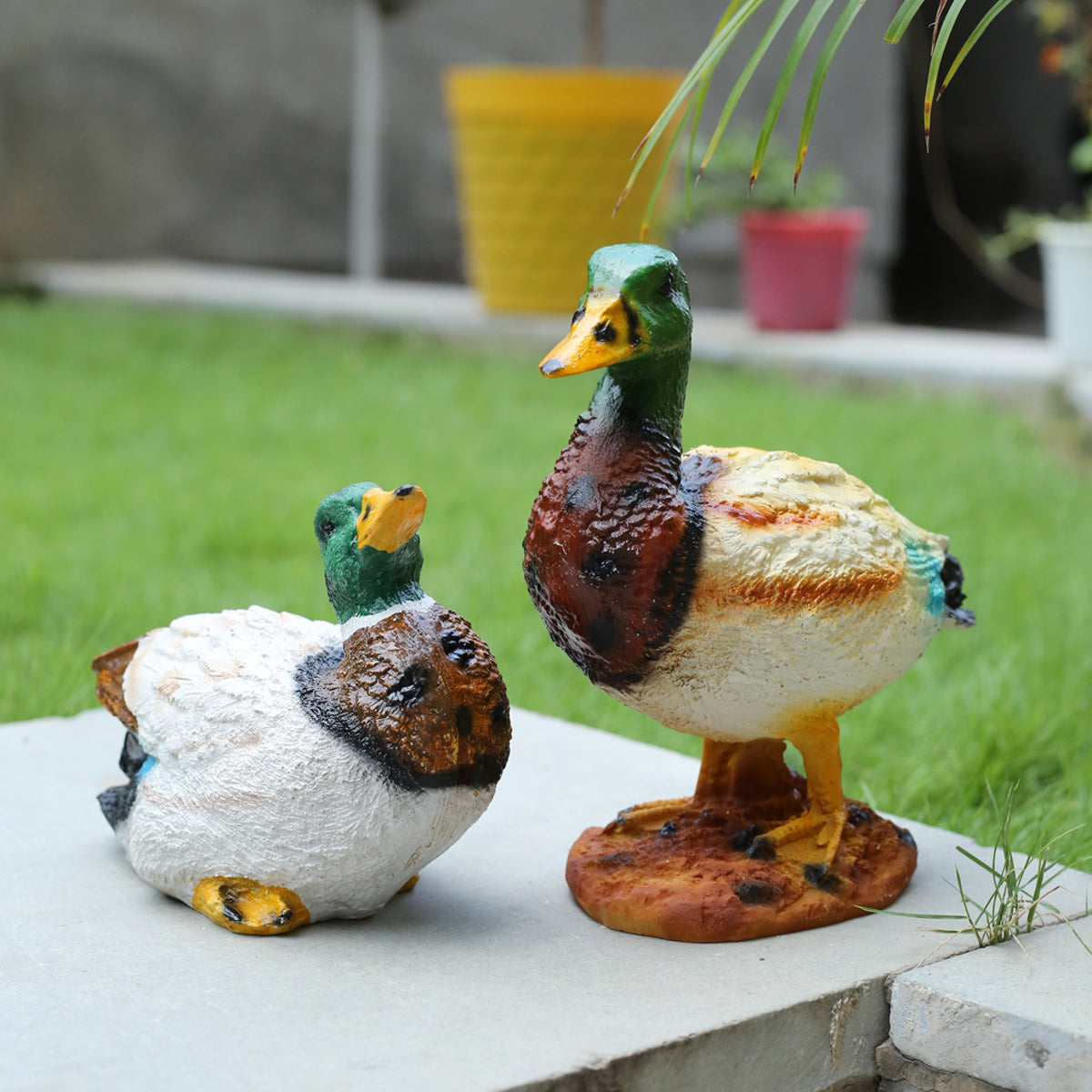 Our Green Window (Set of 2) Green Ducks Statue for Home and Garden Decoration