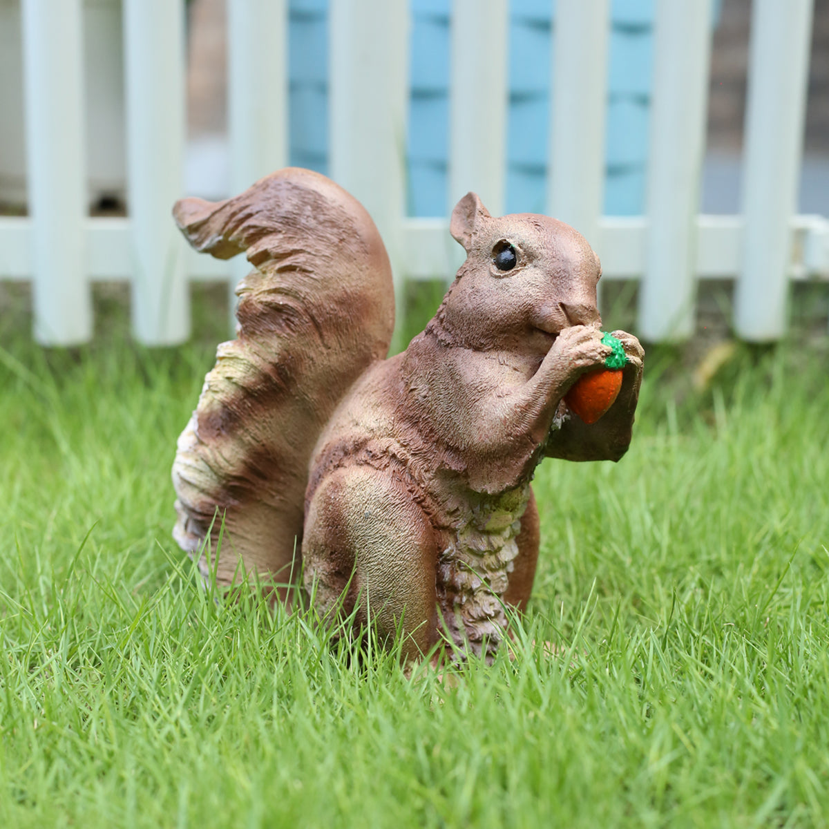 Squirrel Statue for Balcony and Garden Decoration