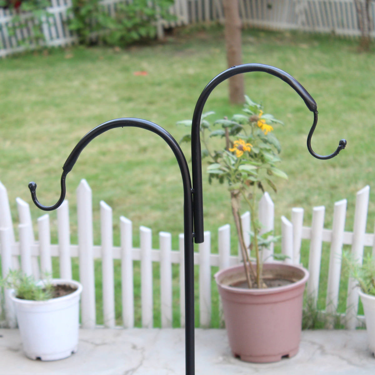 Wonderland Metal Stand Black Color with 2 hooks