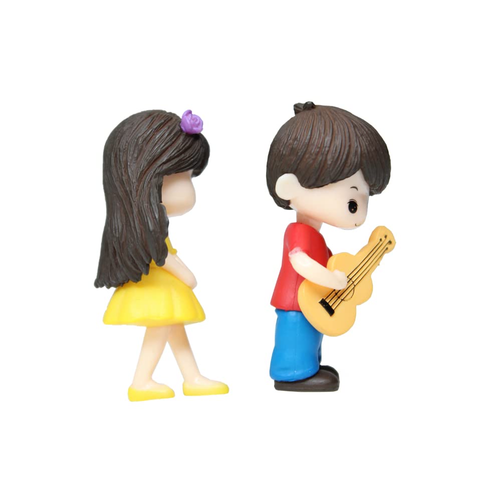 (Set of 1) Girl & boy Playing Guitar Couple Garden Miniature for Landscape Decoration