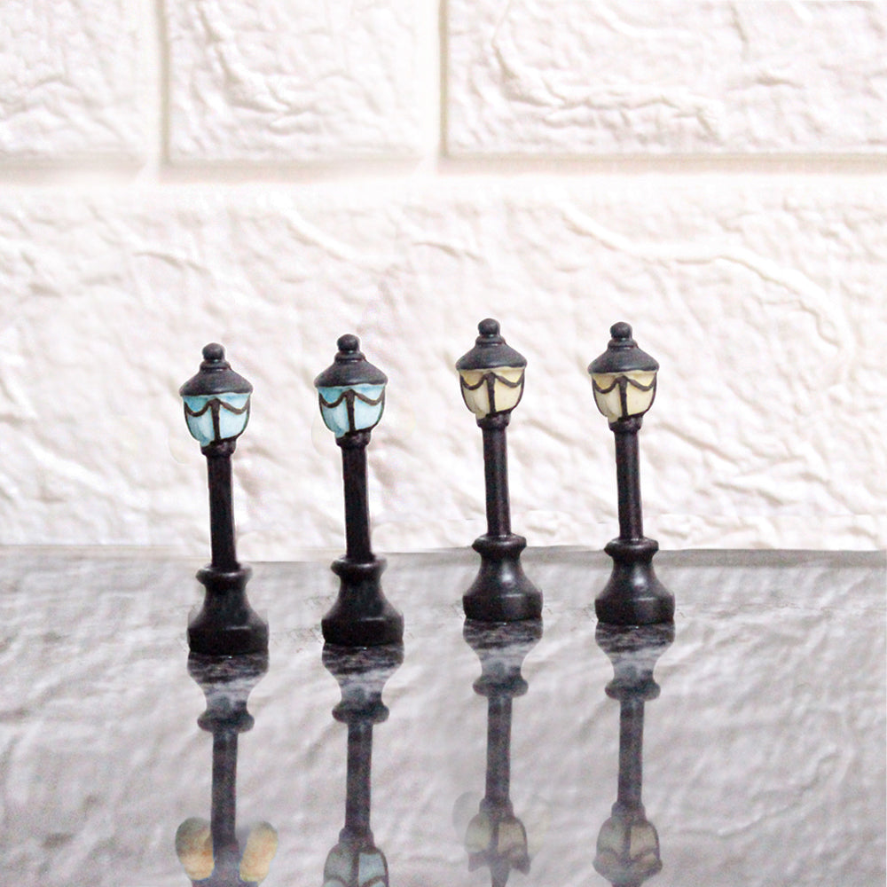 Miniature Toys: (Set of 4) Fairy Garden Street Lights